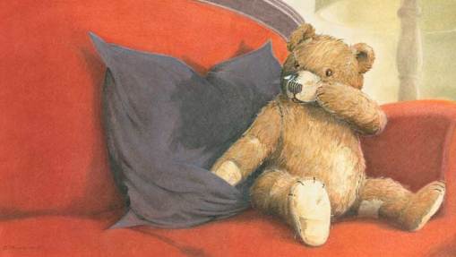 Bear & pillow by Bernhard Oberdieck
